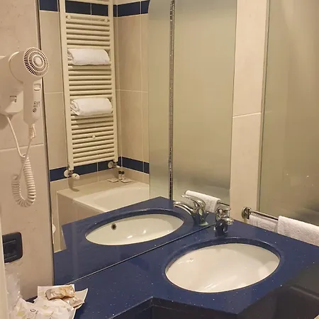Eq Otel Travagliato